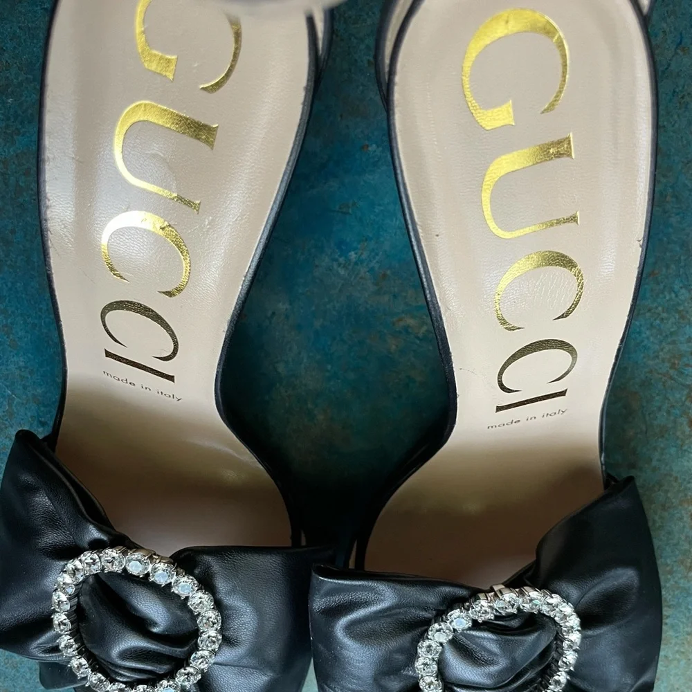 New black leather crystal bow GUCCI stiletto heels 7.5
